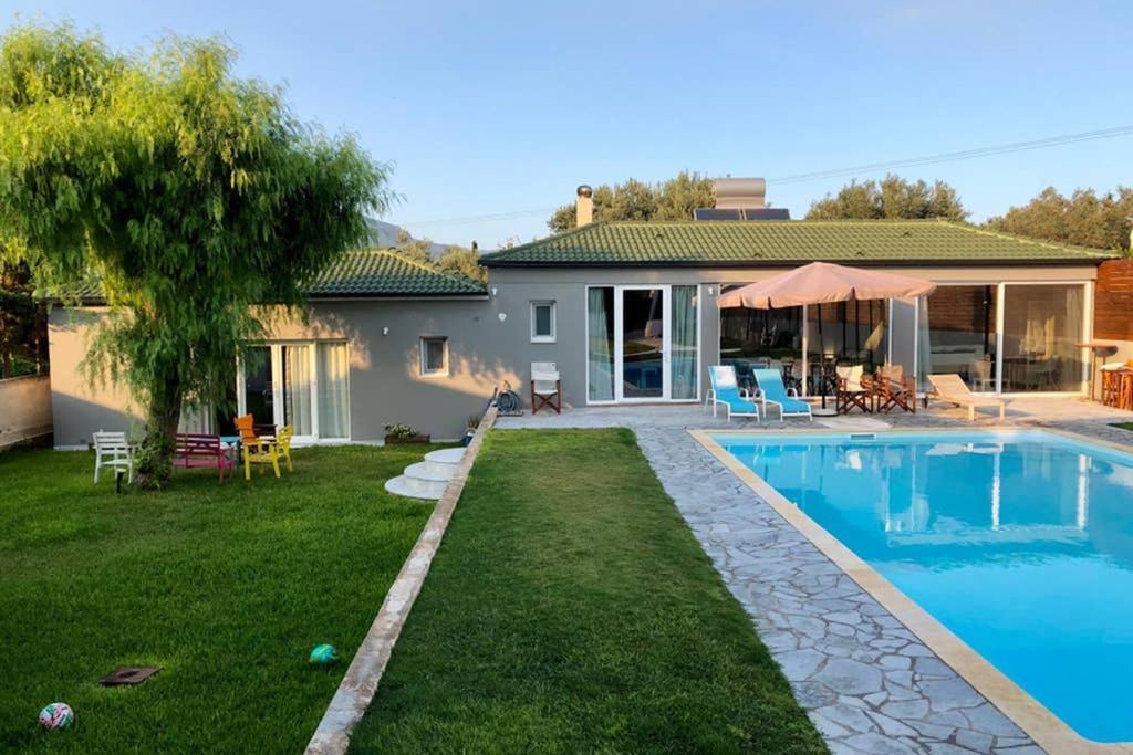 Willa Sunlit Pool House Posidhonía Zewnętrze zdjęcie